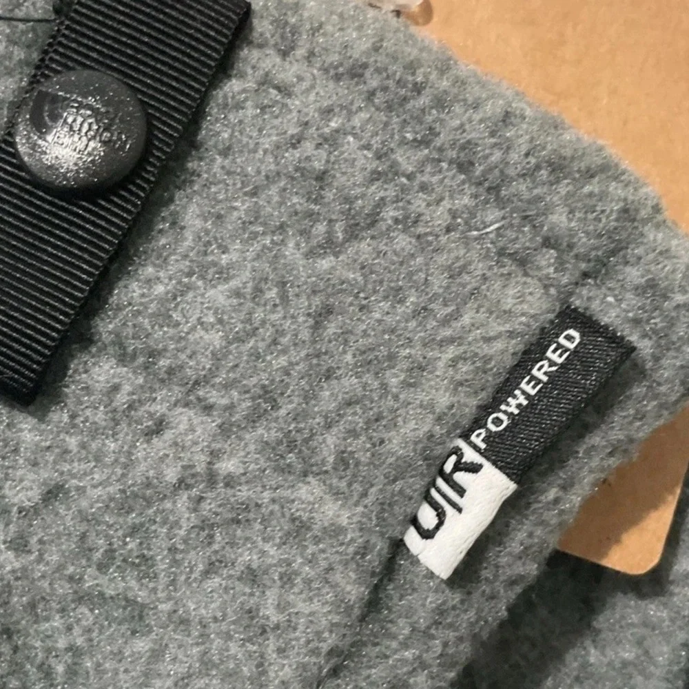 The North Face Youth Denali Etip Fleece Lined Tech Gloves Sz S Gray & Black NWT